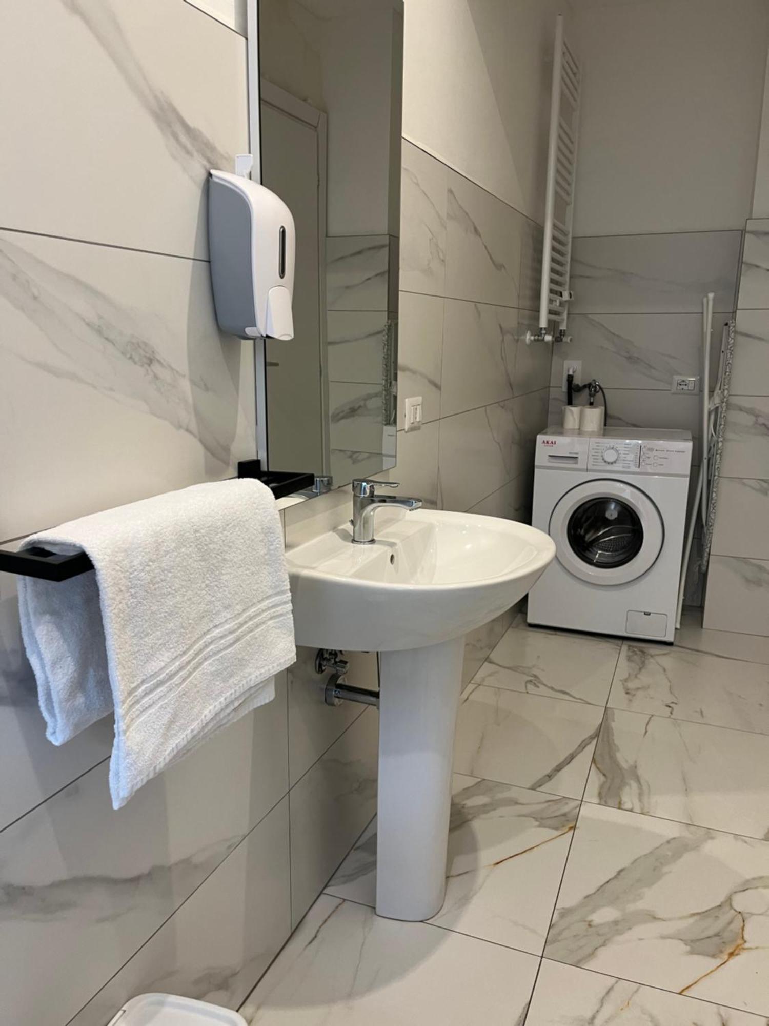 Jcube Apartments Bocconi Milano Extérieur photo